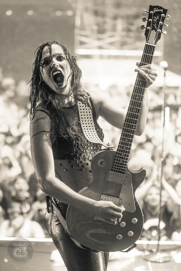 Lzzy-1.jpg